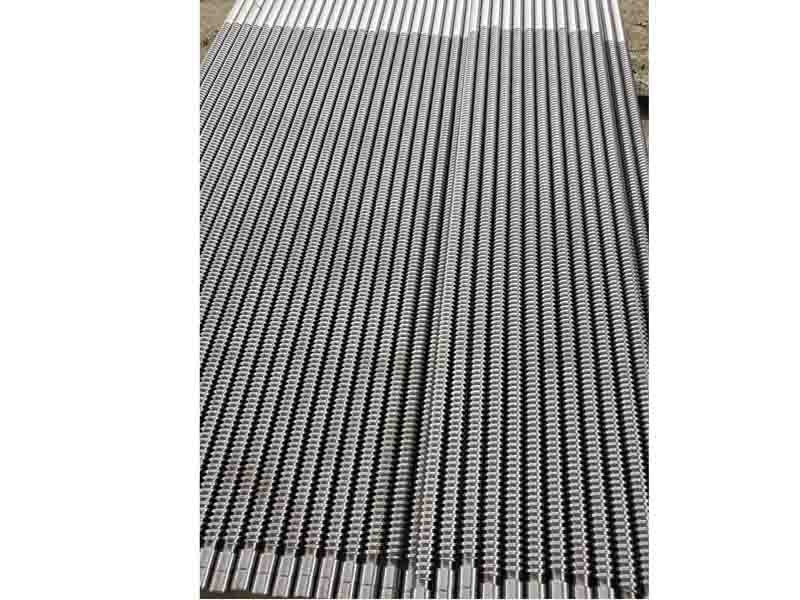 梯形丝杠加工中的螺纹加工方法